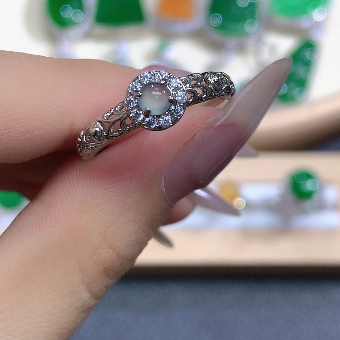 翡翠戒指未镶嵌2、