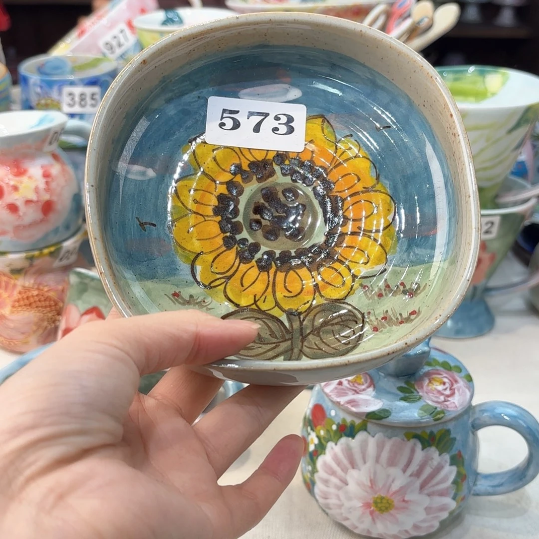 瓷片兔兔好可爱呀打