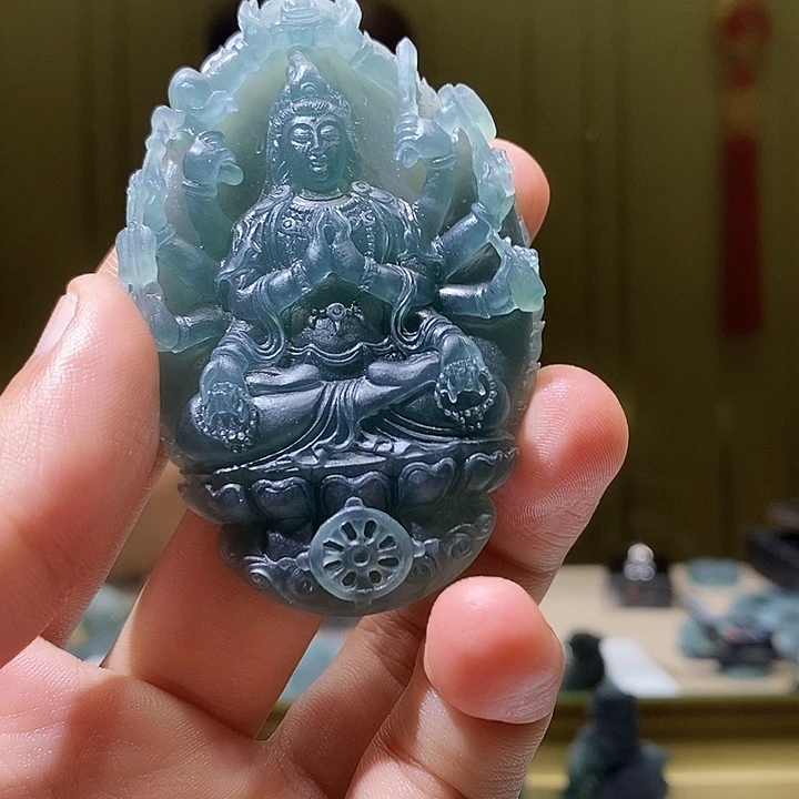 沙***人未镶嵌定制翡翠翡翠