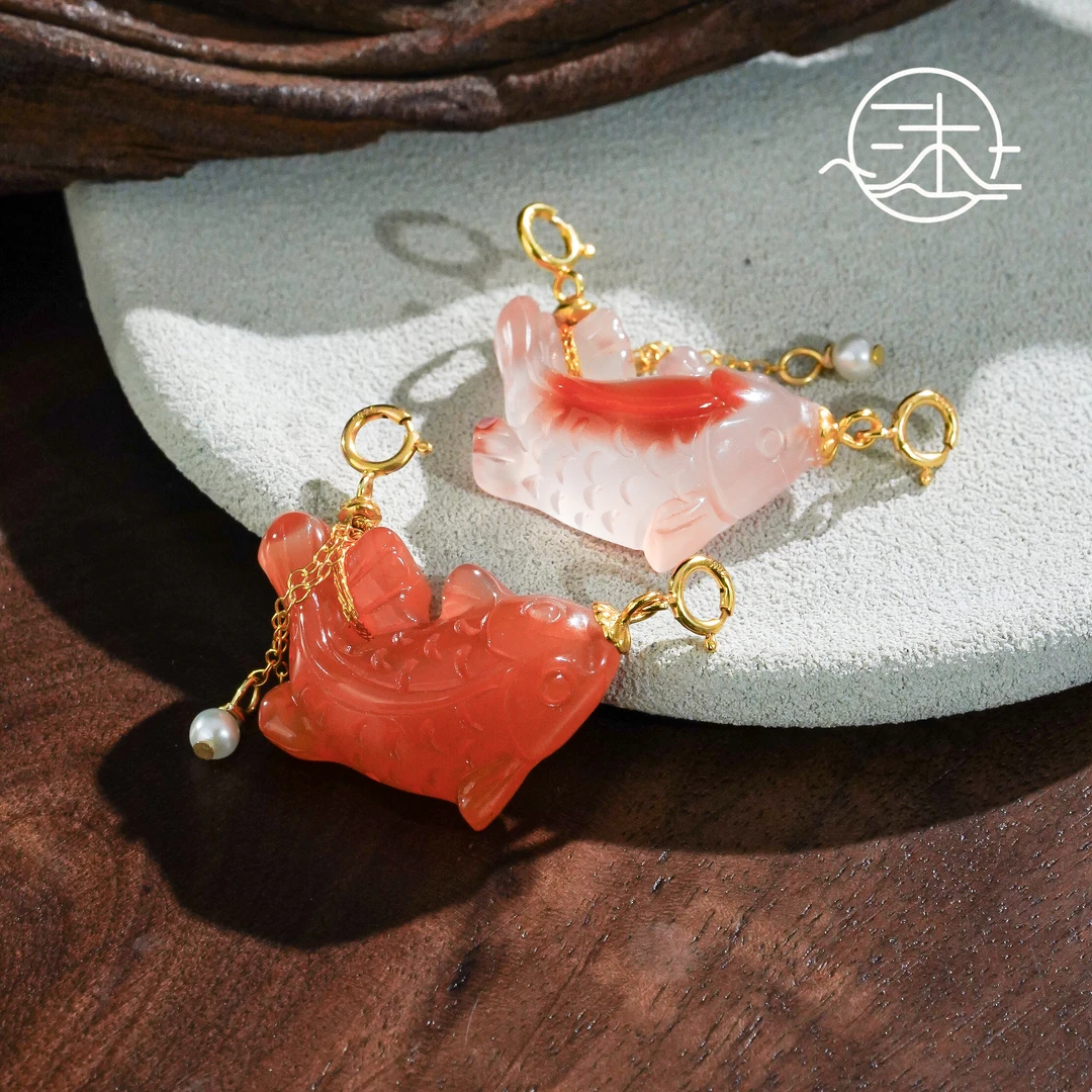 木润【锦鲤】天然南红锦鲤色锦鲤吊坠  S925银（安安象）