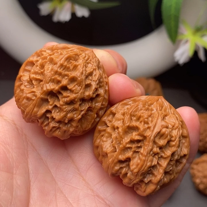 文玩核桃把件野牛39