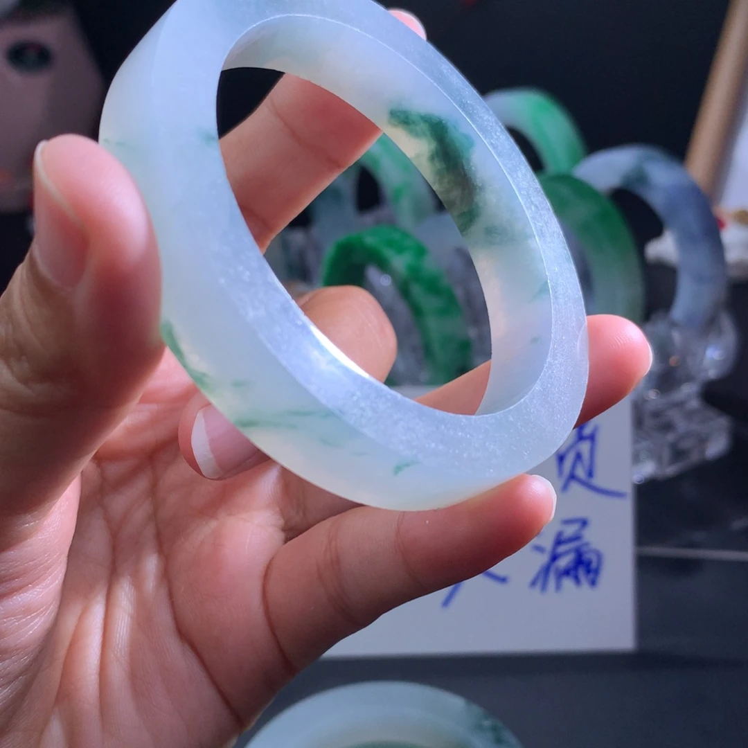定制翡翠手镯未镶嵌