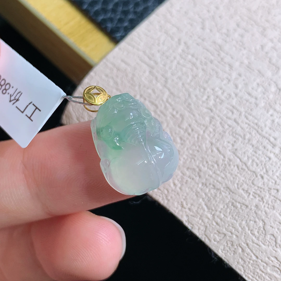 天然缅甸A货翡翠冰飘绿貔貅镶嵌18k金揭阳精品吊坠16.8*13*6.6