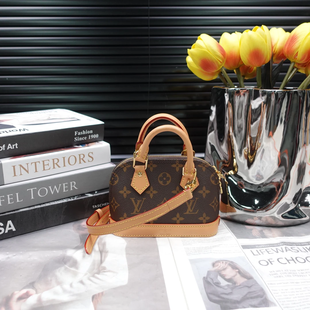 95新 LouisVuitton/路易威登 单肩包/T10327048