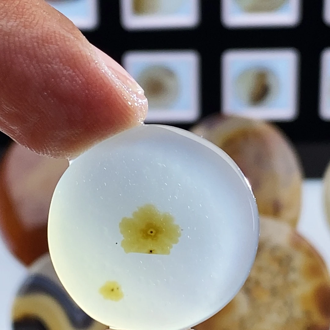 冬***呆玛瑙/玉髓未镶嵌吊坠(不含链)