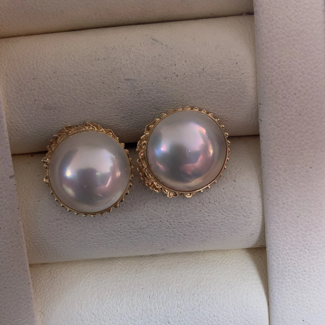 拼合珍珠（马贝珠）耳饰18K金镶嵌