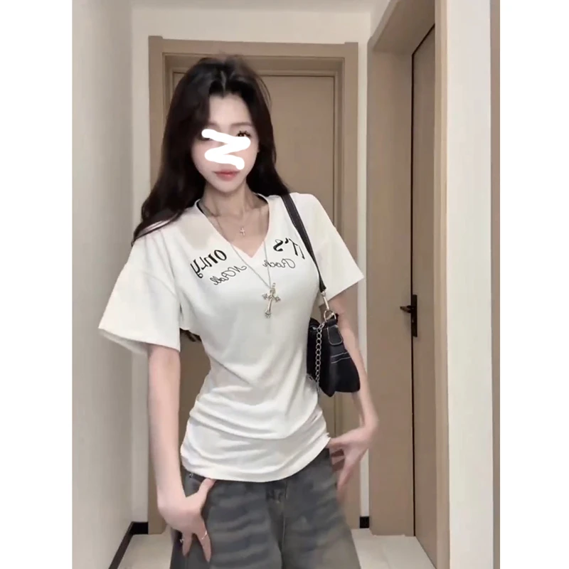 美式辣妹风v领掐腰修身短袖t恤女2025夏季款字母印花显瘦纯棉上衣