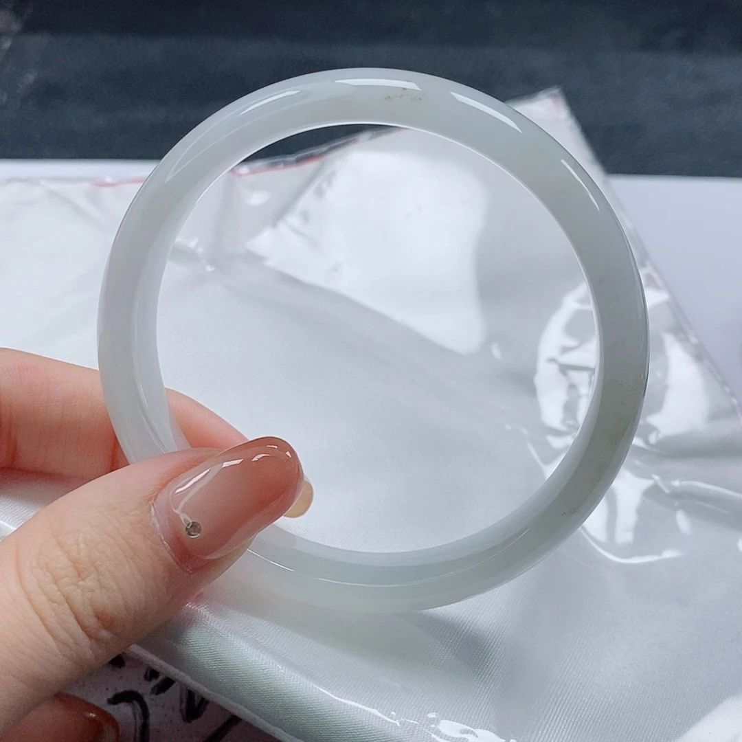 【闪购商品】未镶嵌手镯翡翠539号
