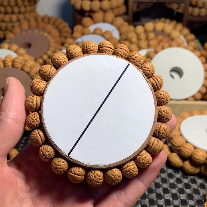 童***.手串桃核7#红皮肌肉金豆