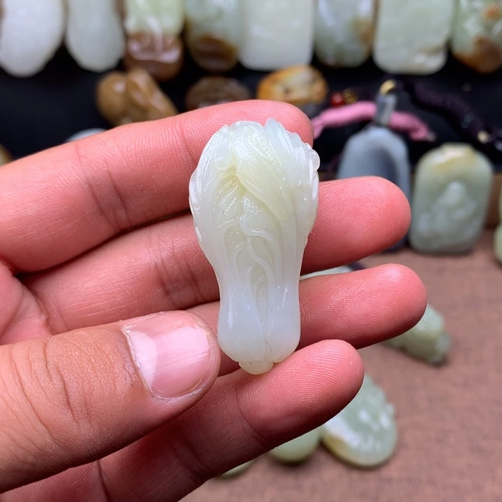 和田玉（糖玉）未镶嵌颈饰