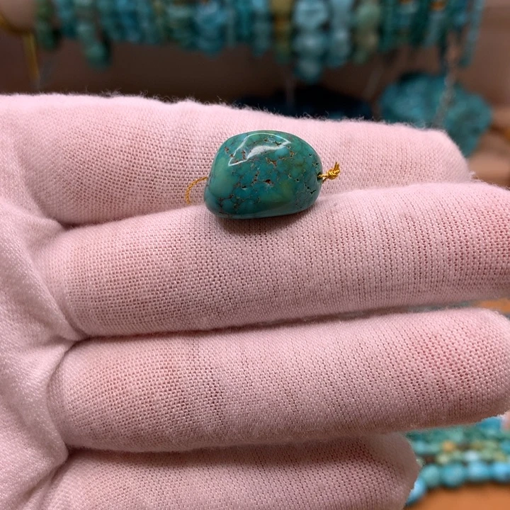 绿松石未镶嵌原矿