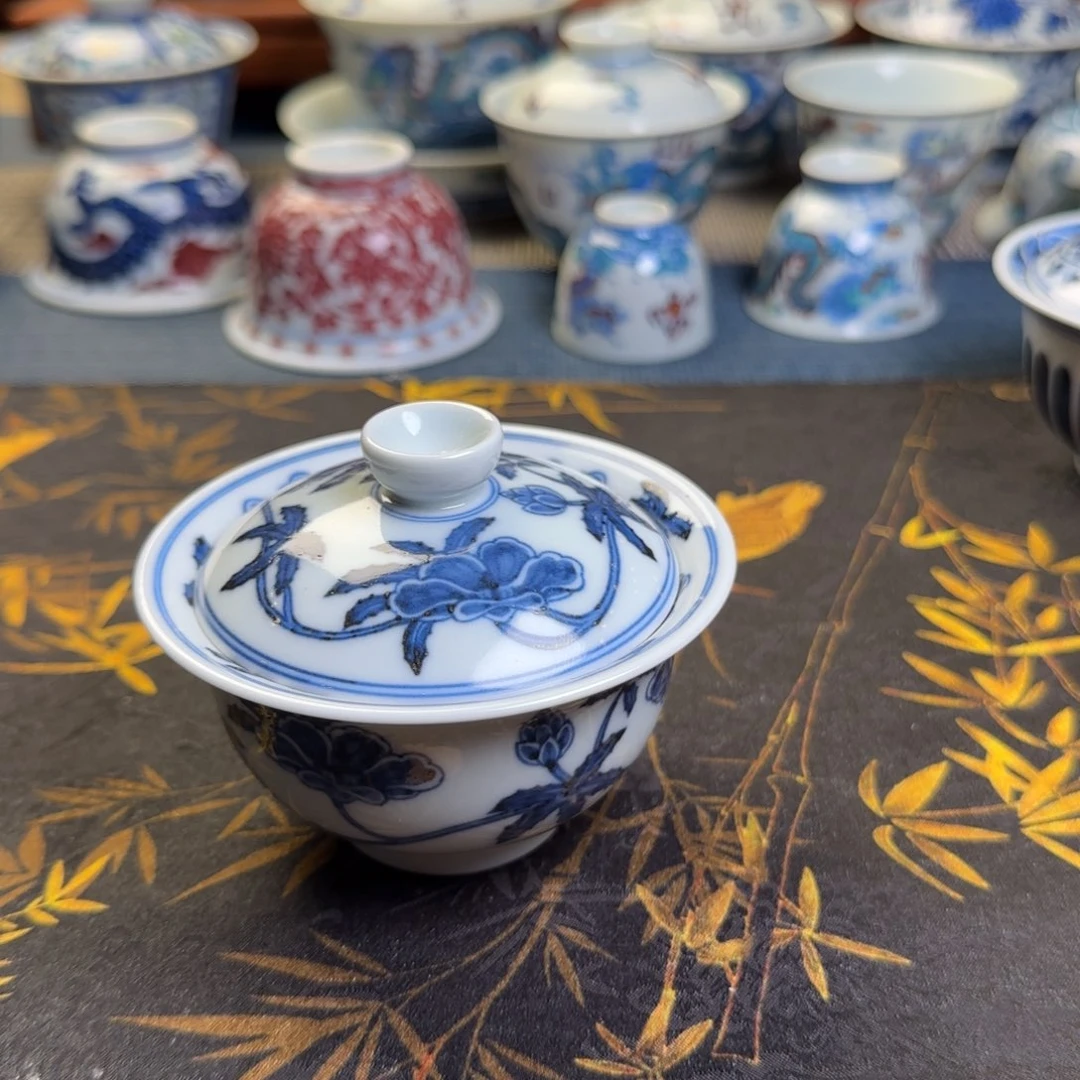 瓷片秋葵盖碗一个