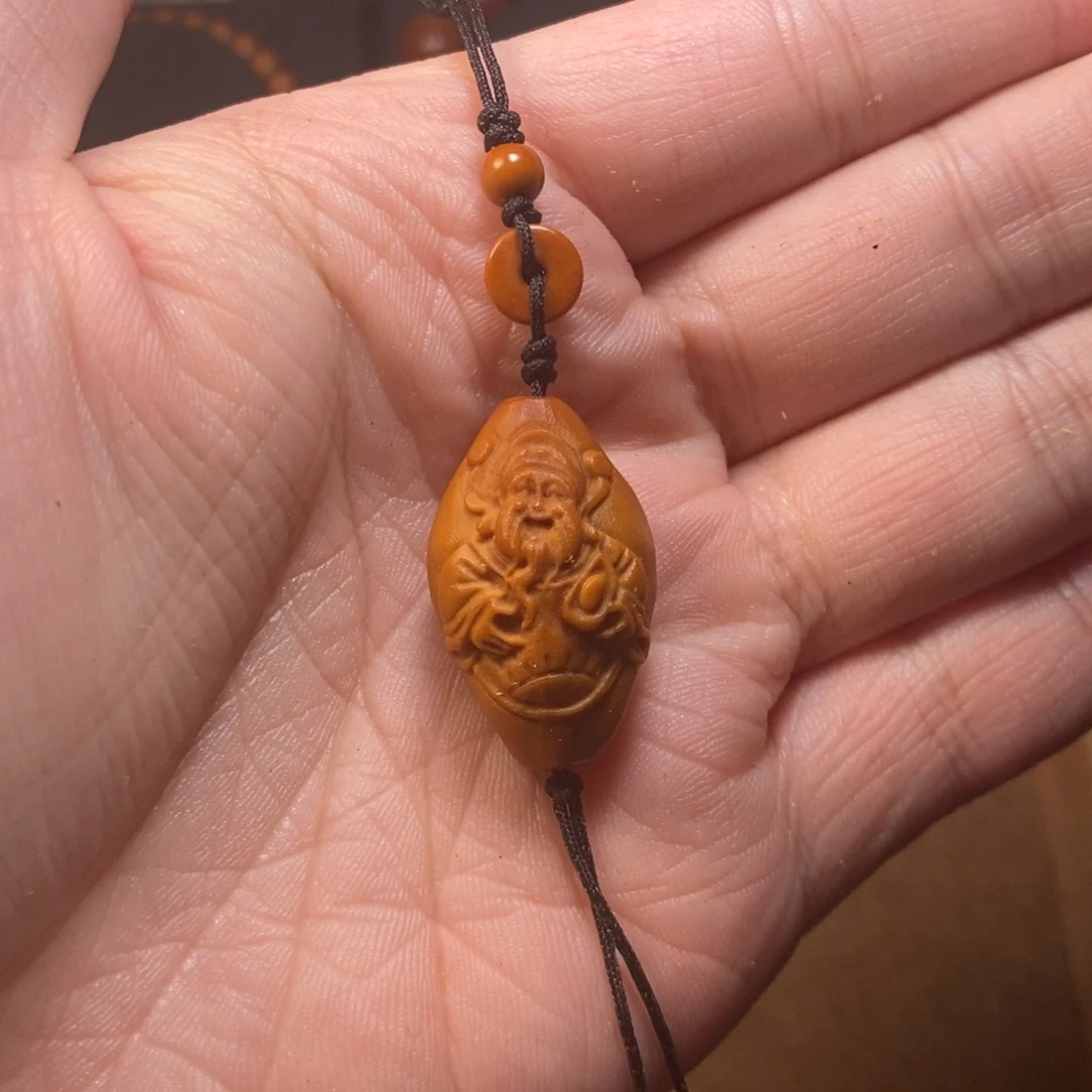 手串/手链橄榄核浮雕财神挂件1颗