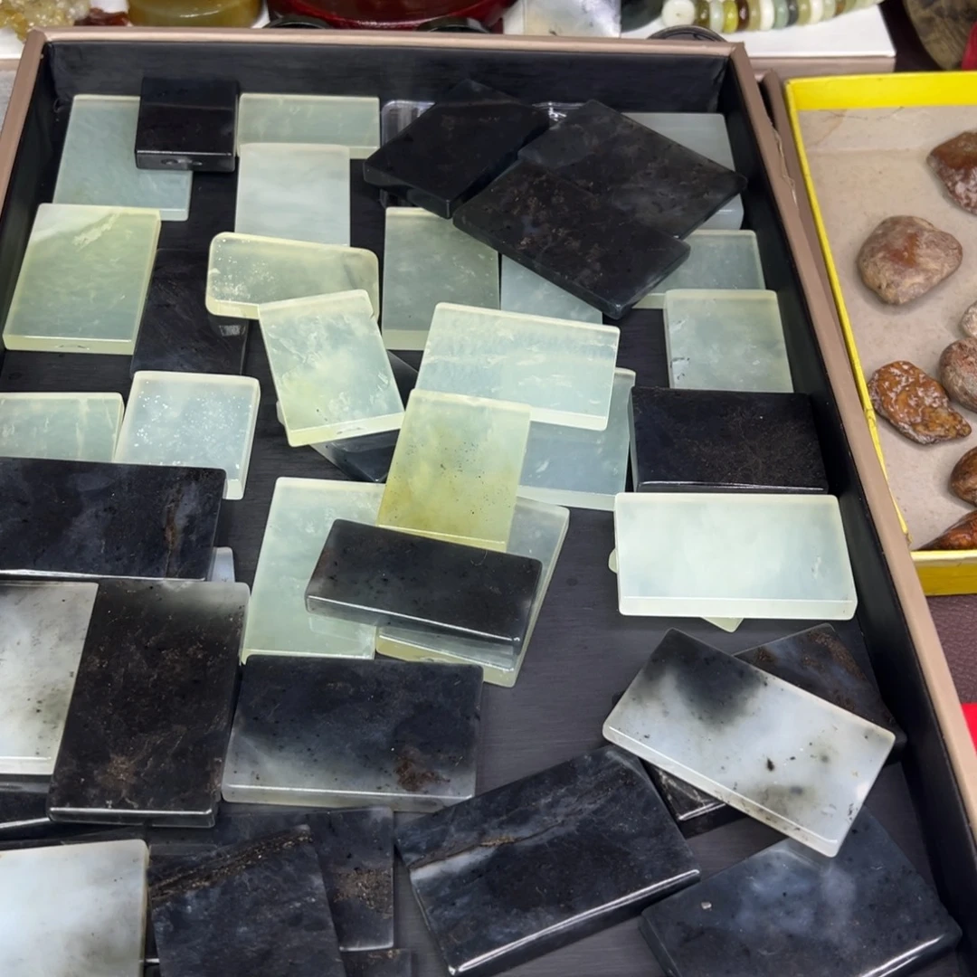 岫玉未镶嵌颈饰开单福利