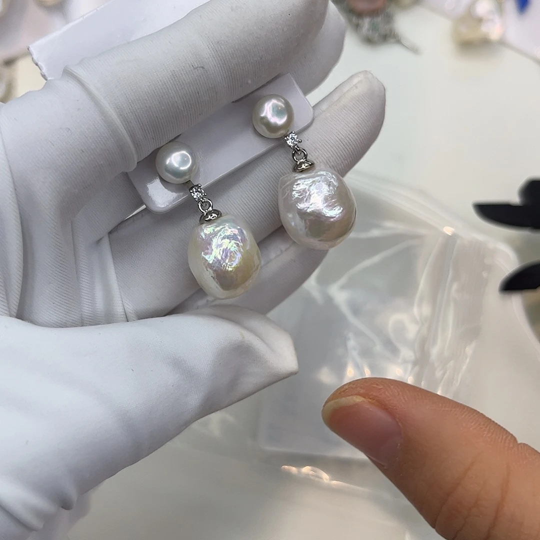 淡水珍珠合金耳饰