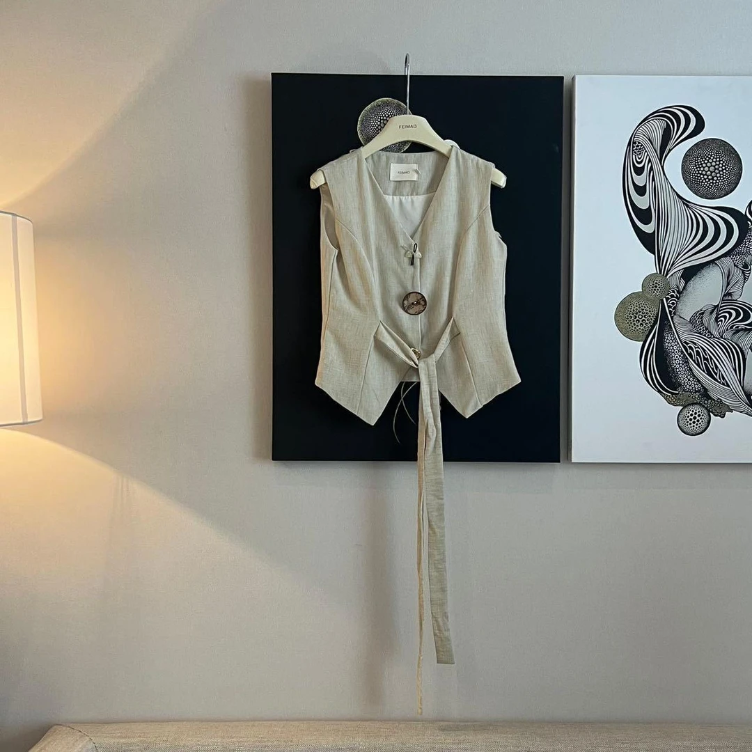 【赵小小&毫不费力法式高级感】27706-1 英伦艺术绑带马甲无袖上衣