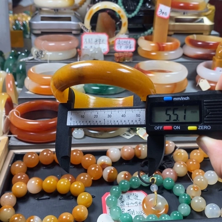 石英质玉（黄龙玉）合金手镯