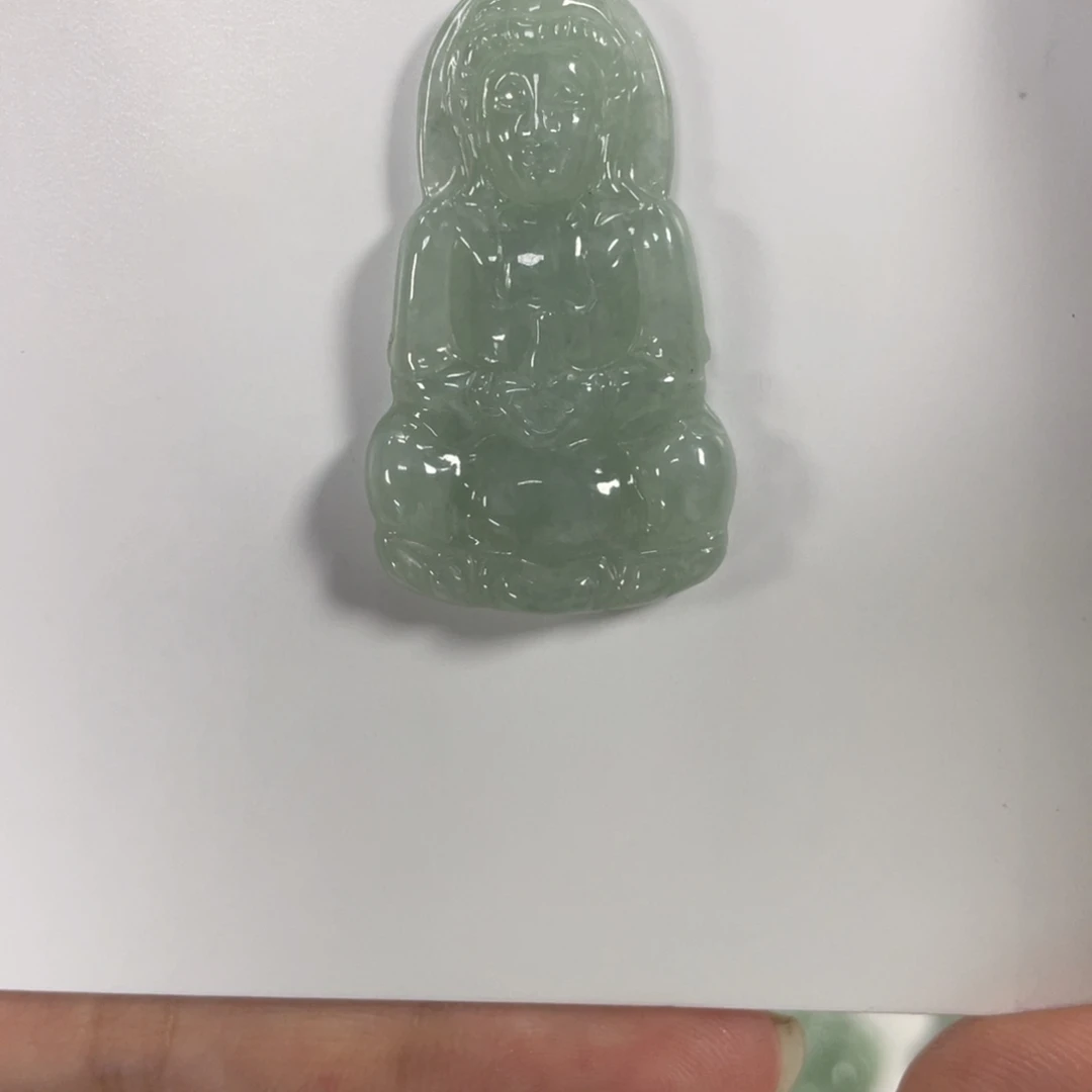 君***采翡翠未镶嵌颈饰观音