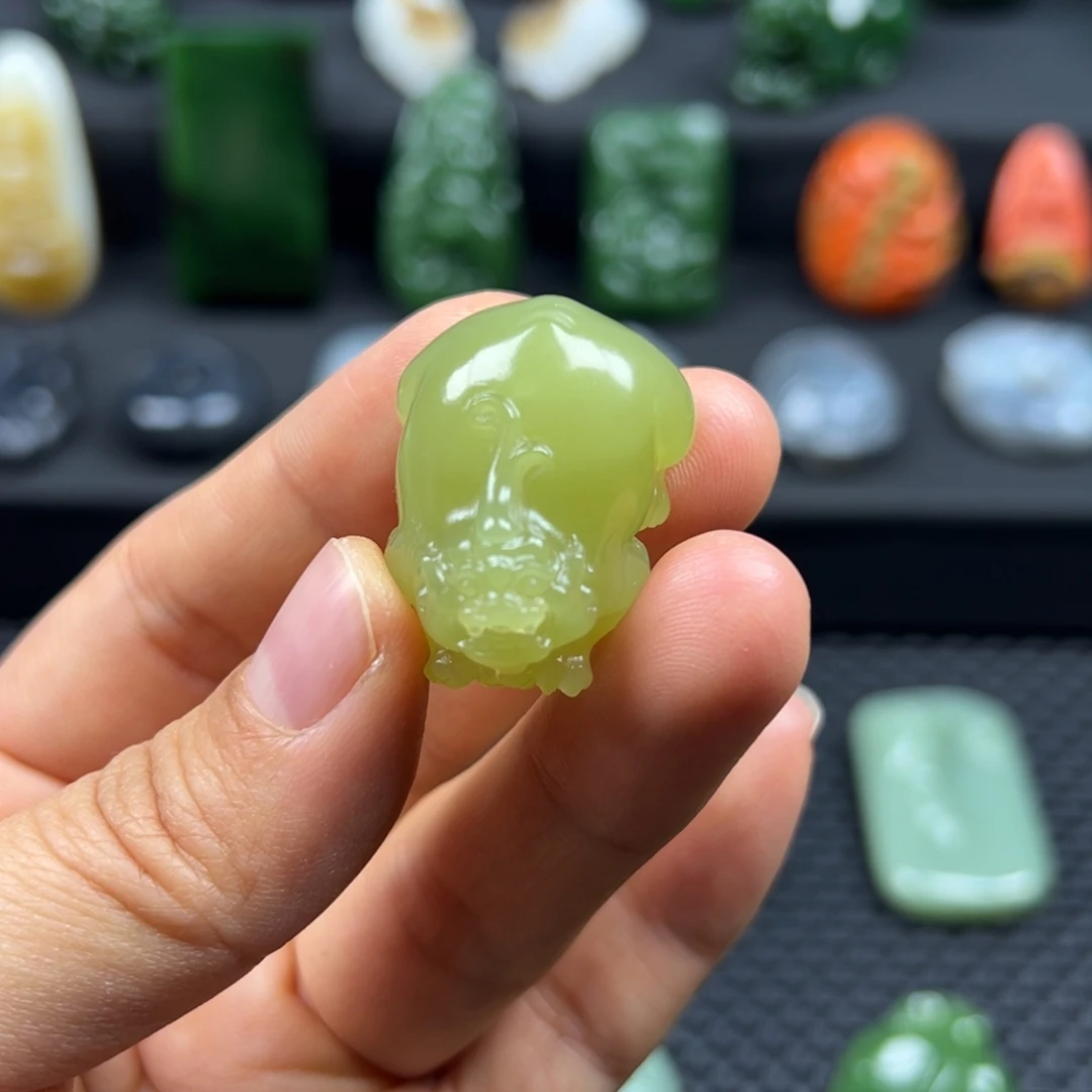 和田玉（黄玉）未镶嵌颈饰