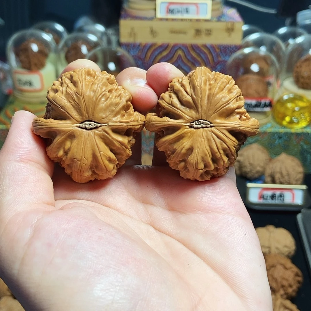 吊坠文玩核桃43球白