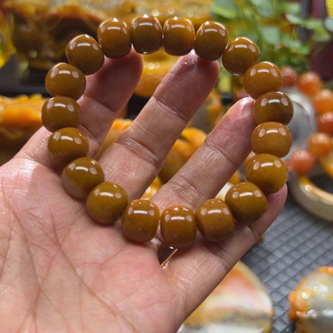 石英质玉未镶嵌颈饰