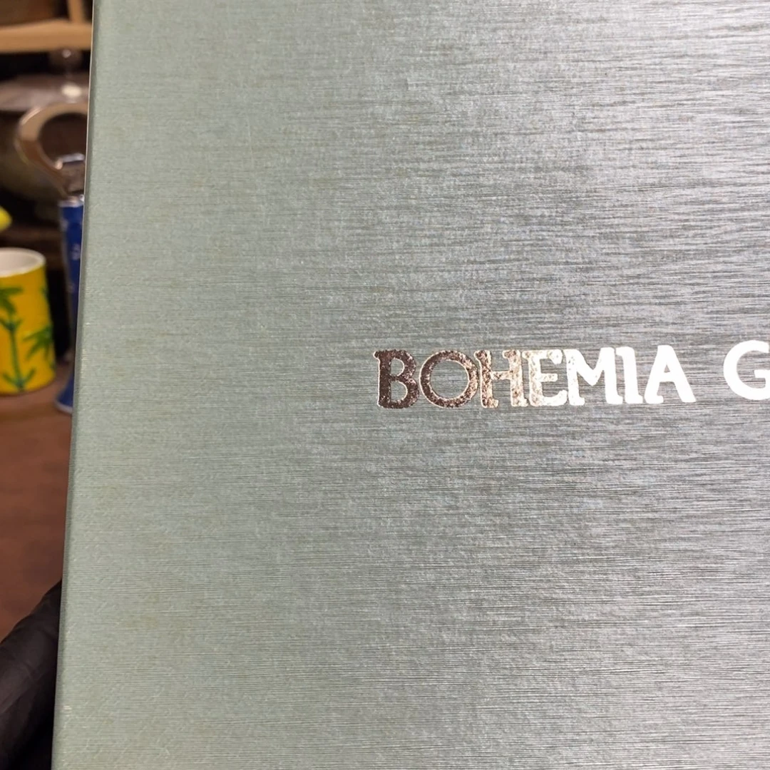 瓷片片片片片片片片片片片片片