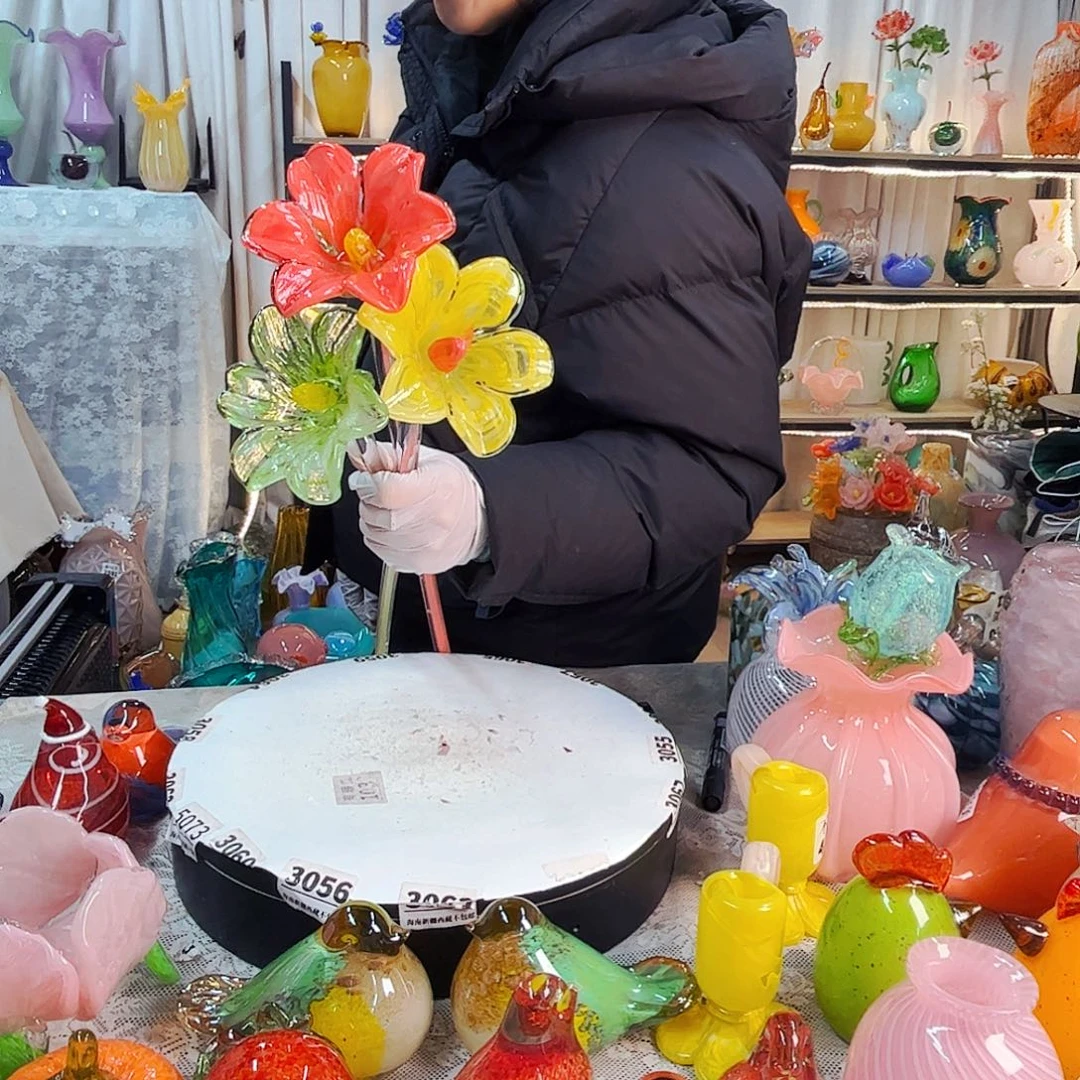 3朵百合家悦美居琉璃摆件