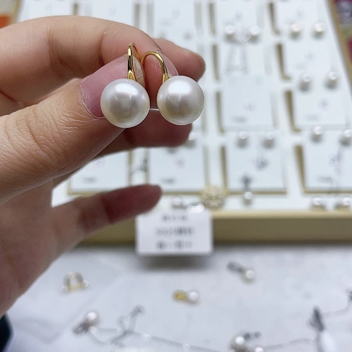 淡水珍珠耳饰银S925镶嵌臭*