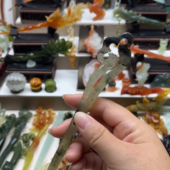 蛇纹石玉未镶嵌岫玉发簪