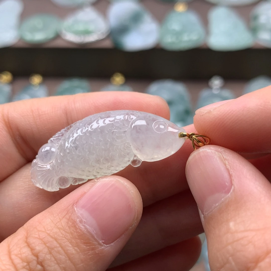 颈饰18K金镶嵌翡翠天然翡翠