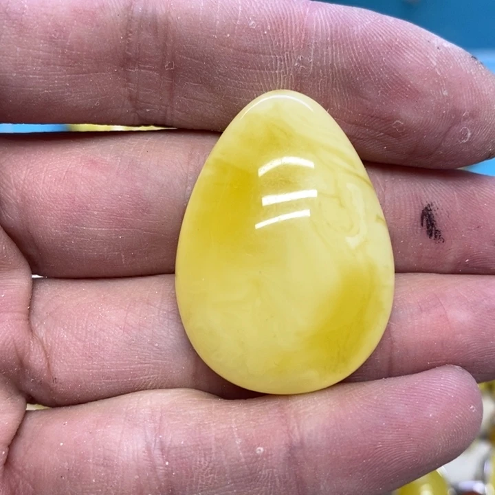 蜜蜡裸石未镶嵌吊坠