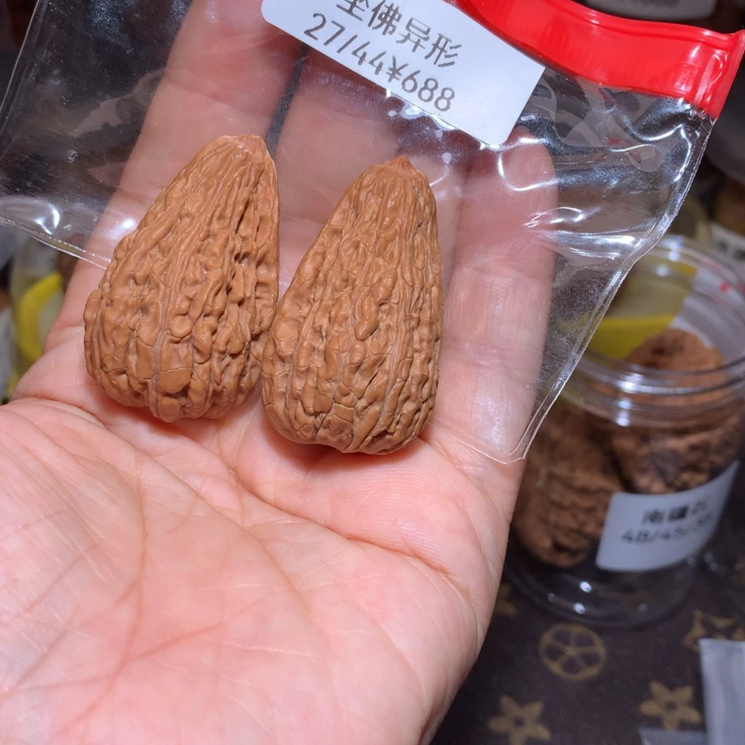 文玩核桃把件44坐佛异形