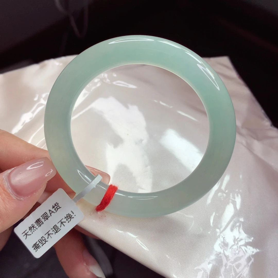 未镶嵌手镯（圆镯）翡翠51.1种色兼备，种老起胶，小柒推荐