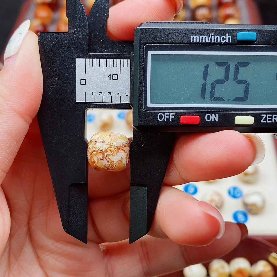 琥珀未镶嵌裸石蜜蜡