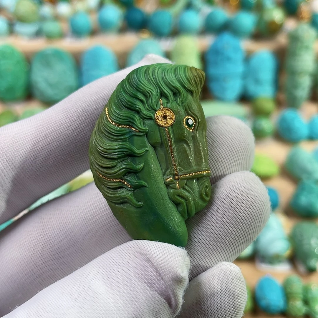 绿松石未镶嵌珠宝奇石