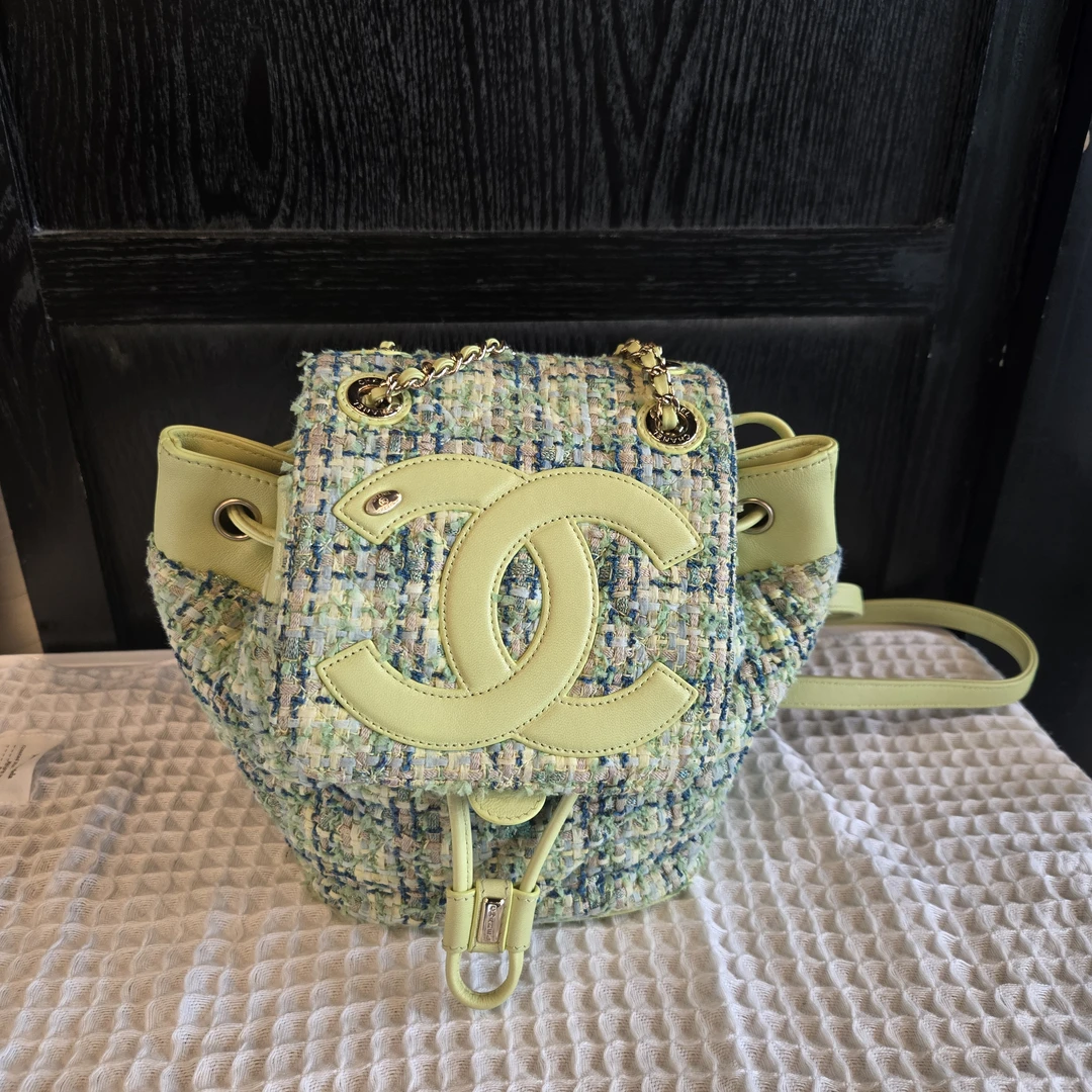 99新 Chanel/香奈儿    夏日限定粗花毛呢双肩包27开
