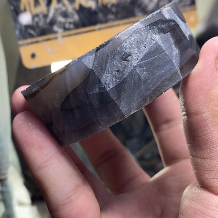 用***9定制玛瑙6389手镯工费