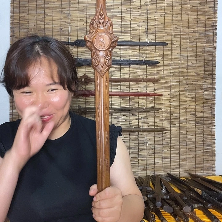 草***虫哈哈哈哈哈哈哈哈哈哈