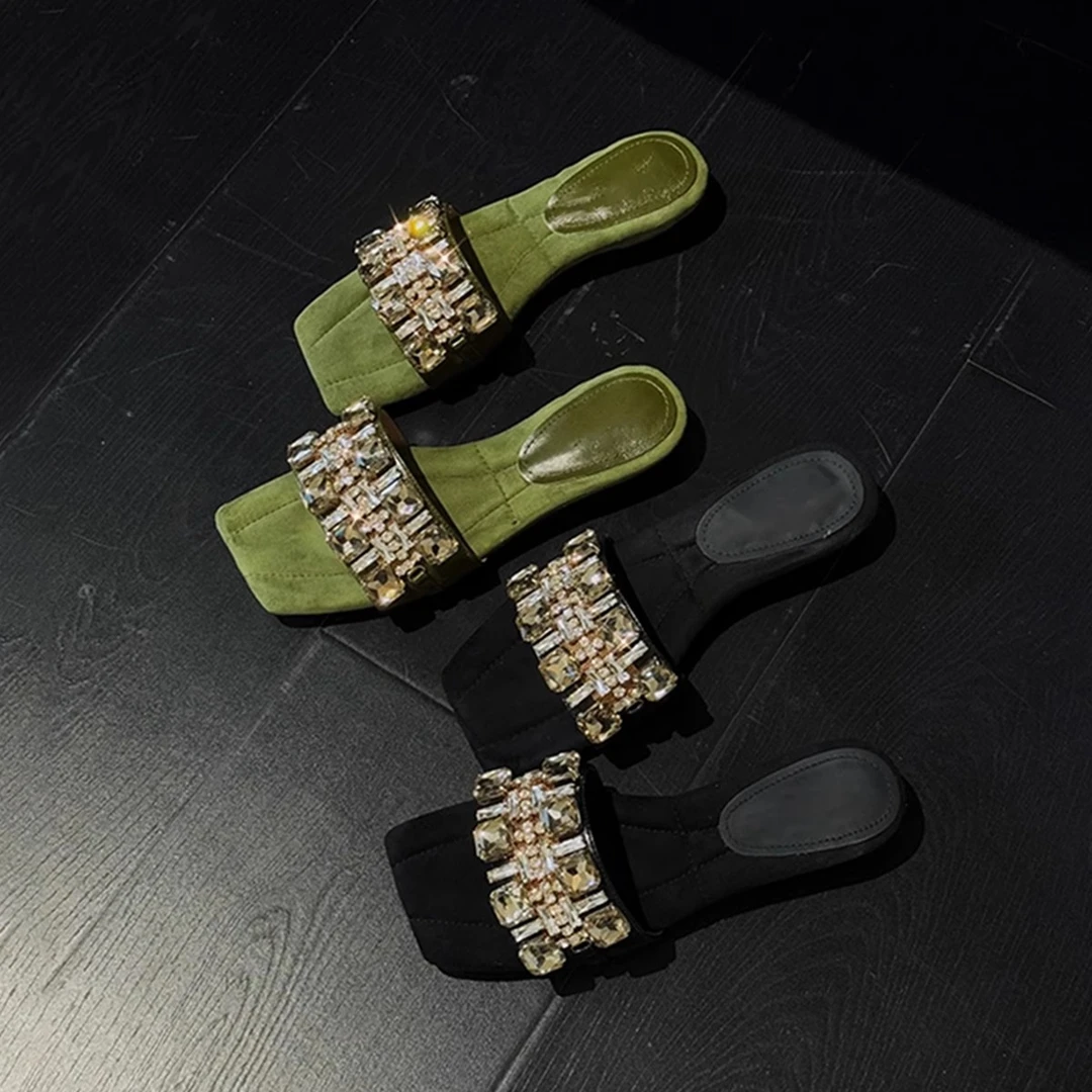 夏天配裙子凉鞋女款2025新款法式绝美水钻一字带平底拖鞋女夏外穿