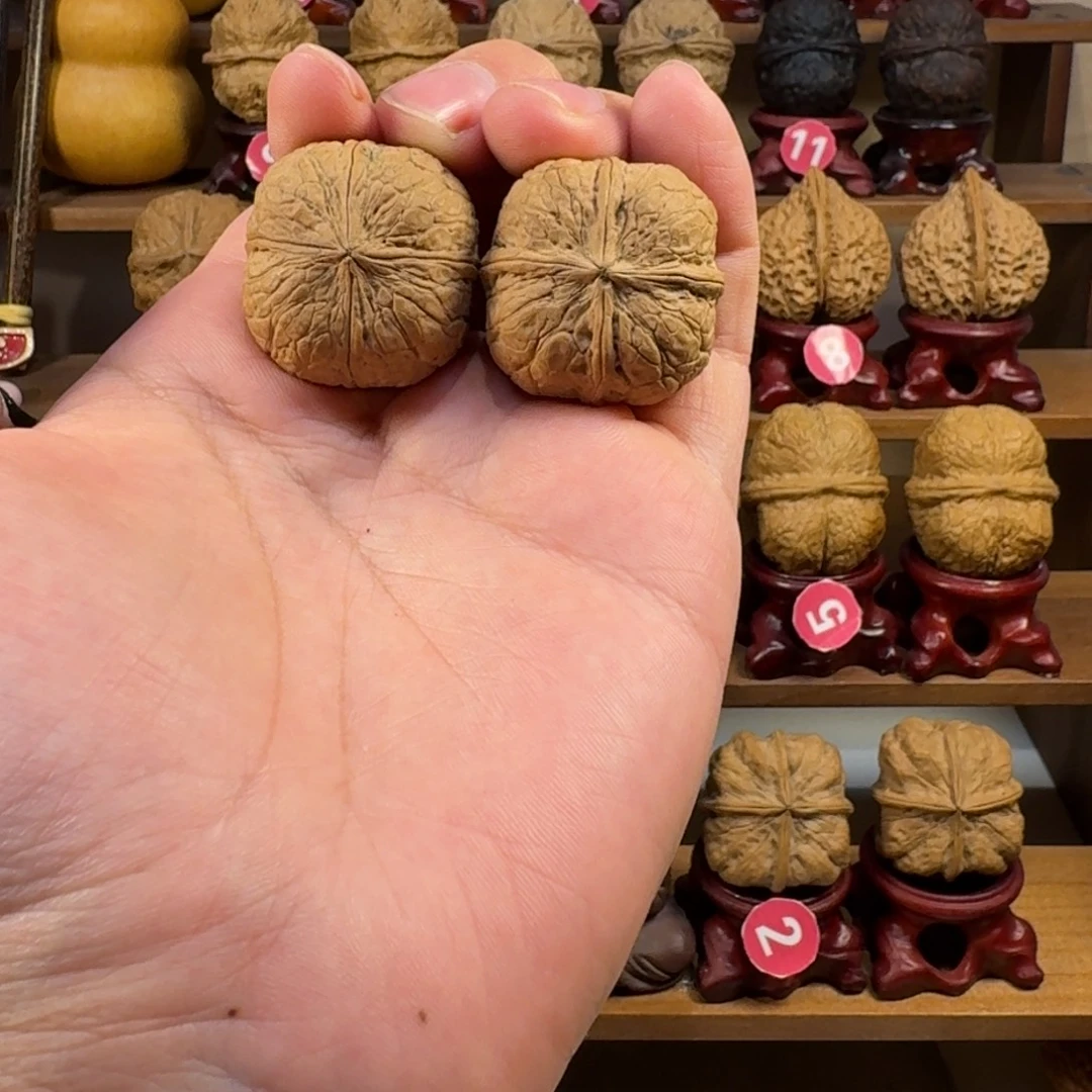 铁核桃把件金蟒炸四