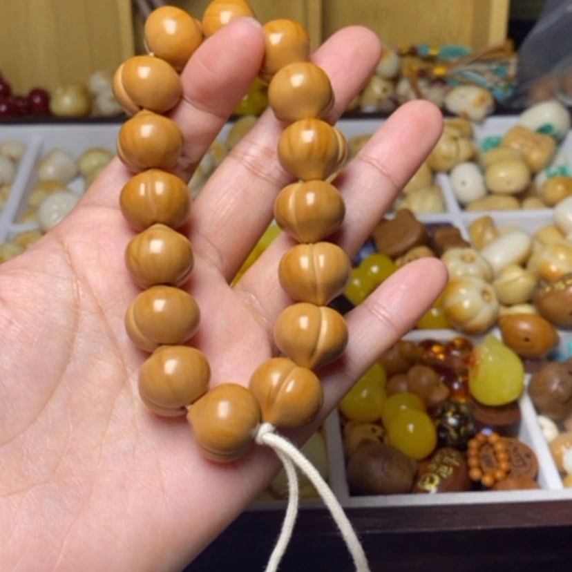 【闪购商品】吊坠猴头核桃娜*光面16