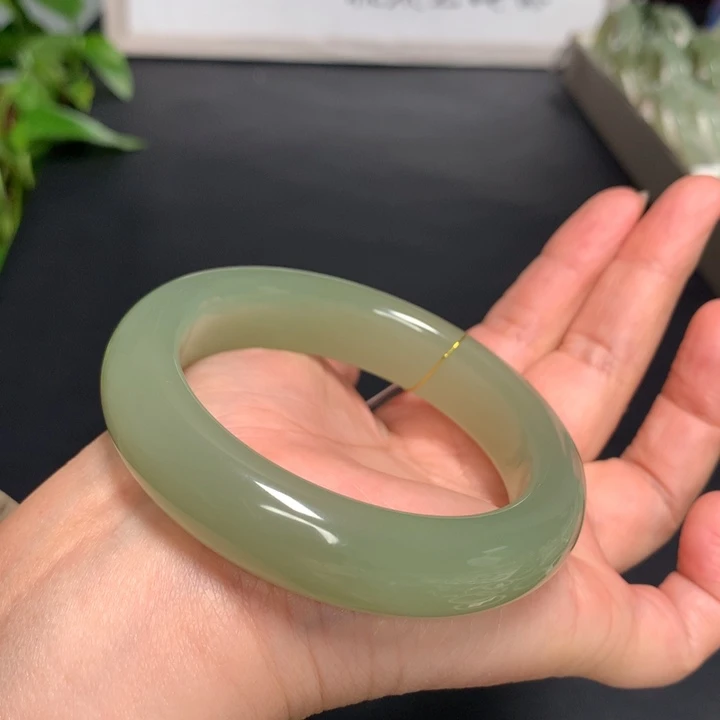 和田玉手镯未镶嵌58