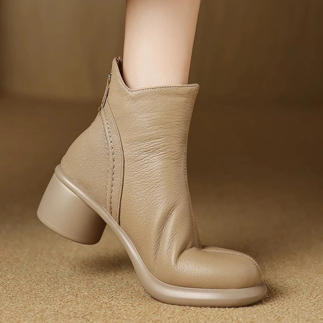 软皮切尔西短靴女2025年秋冬新款厚度英伦风马丁靴时尚烟筒瘦瘦靴