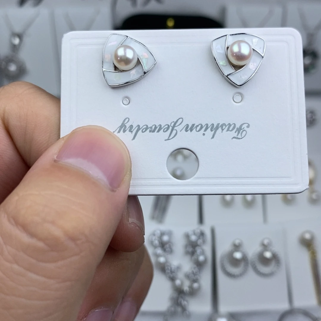 淡水珍珠未镶嵌耳饰