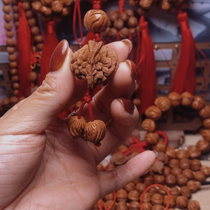 吊坠桃核龙纹桃枭