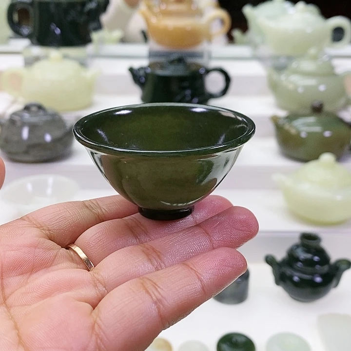 未镶嵌和田玉挂件杯子