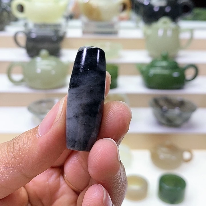 和田玉未镶嵌挂件乐子