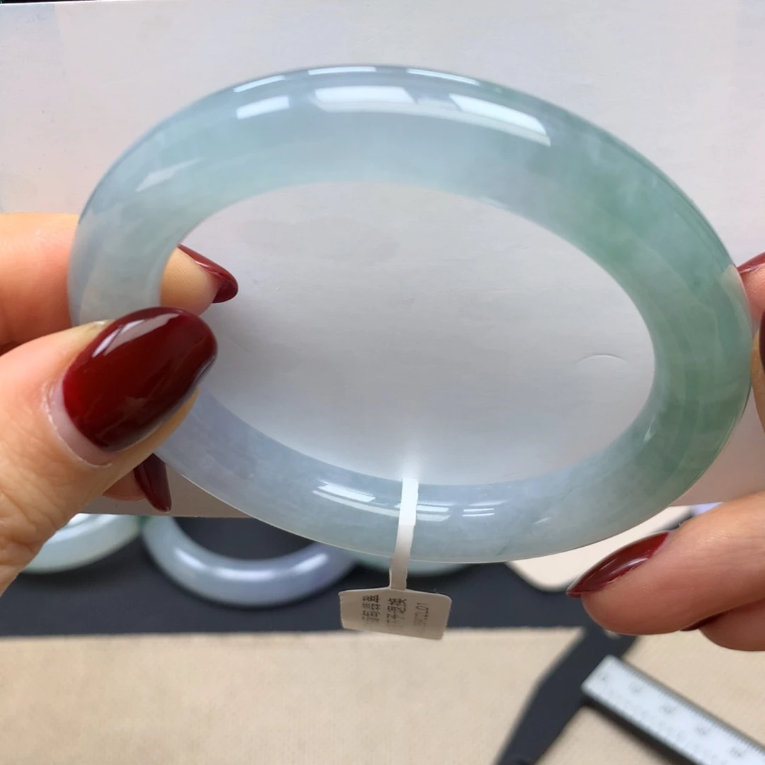 翡翠未镶嵌手镯圆