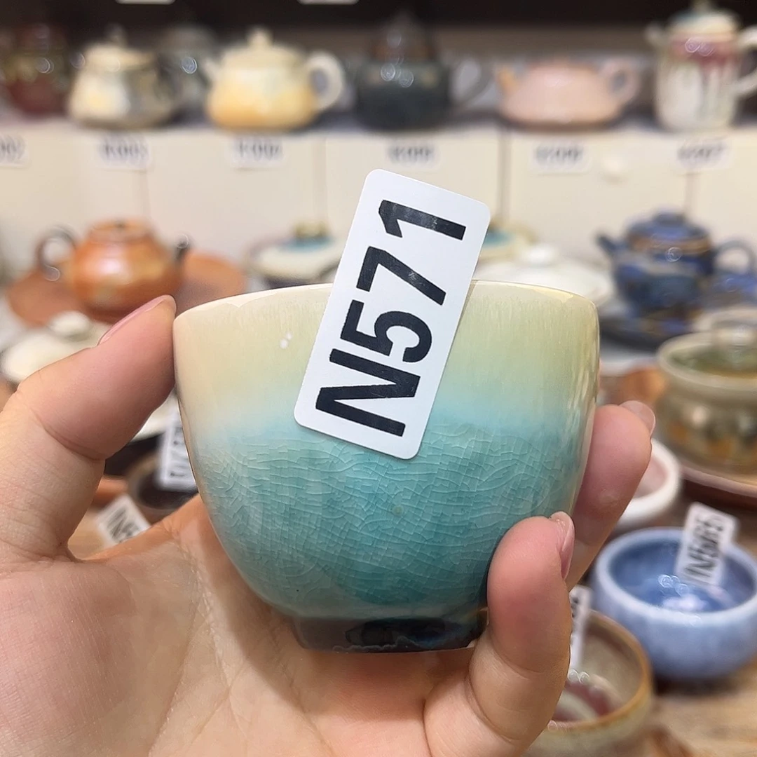朱泥茶杯陶瓷艺术