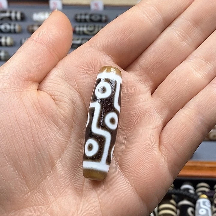 玛瑙/玉髓颈饰未镶嵌思**笑